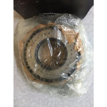 NEW IN BOX  TAPERED ROLLER BEARING HM807040 WITH RACE HM807010