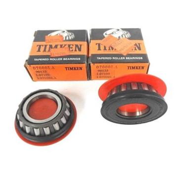 LOT OF 2 NIB  07000LA-90133 TAPERED ROLLER BEARINGS 1IN BORE RUBBER BOOTED