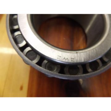 1 NEW KHM 212049 ZMZ TAPERED ROLLER BEARING NNP ***MAKE OFFER***