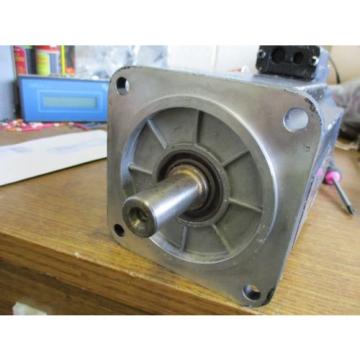 REXROTH INDRAMAT SERVO MOTOR MKD071B-061-KG1-KN