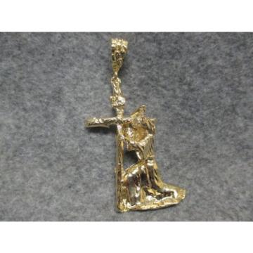 Religious   Christian Pendant Jesus Bearing A Cross Gold Finish Large 3 1/2&#034; Tall