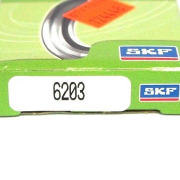 NIB SKF 6203 OIL SEAL CRW1 R