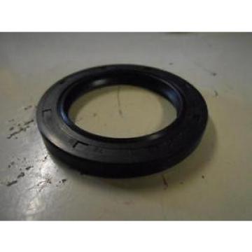 NOS SKF OIL SEAL 19646