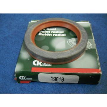 SKF CR 19610 Chicago Rawhide Oil Grease Seal