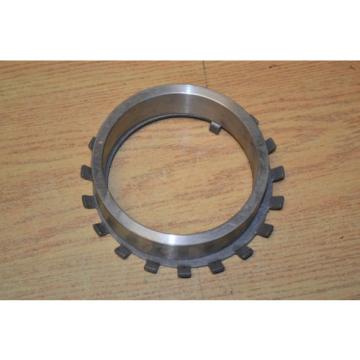 SKF locknut washer with 1 1/4 &#039;&#039; sleeve and 49966 oil seal
