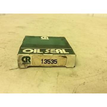 SKF CR Chicago Rawhide 13535 Oil Seal