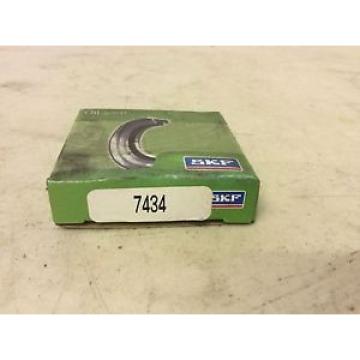 SKF CR Chicago Rawhide 7434 Oil Seal