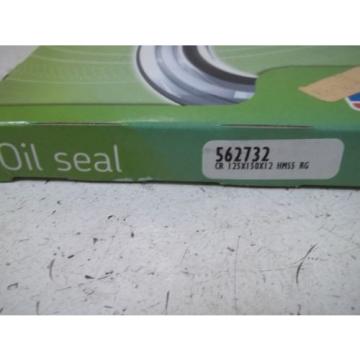 SKF 562732 OIL SEAL *NEW IN BOX*