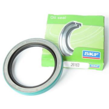 SKF / CHICAGO RAWHIDE CR 26163 OIL SEAL 2.625 x 3.481&#034; x .4375&#034;(7/16&#034;)