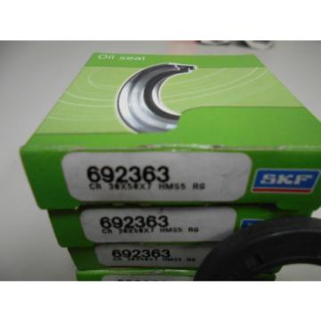 SKF Part # 692363  30 X 50 X 7  OIL SEAL   LOT OF 4