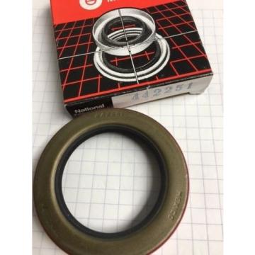 National 442251 Oil Seal 1.719 x 2.565 x .5 gasket output SKF CR Chicago Rawhide